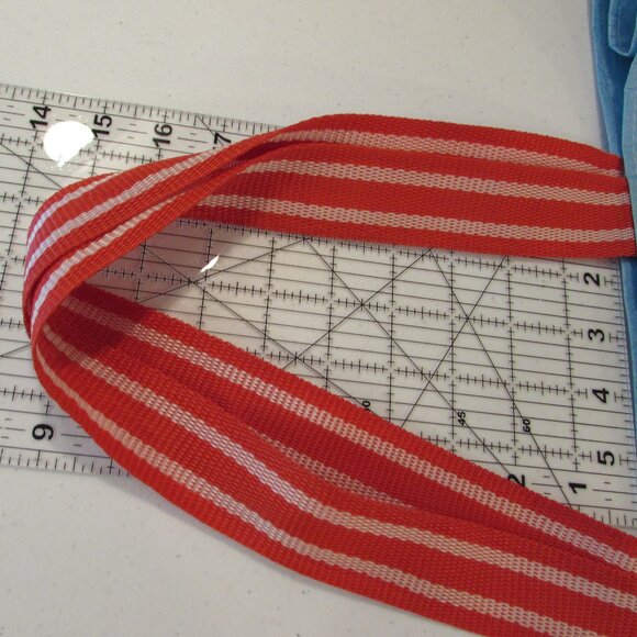 Peanuts/Snoopy 2024 AE Shopping Tote - Picture 12 of 13